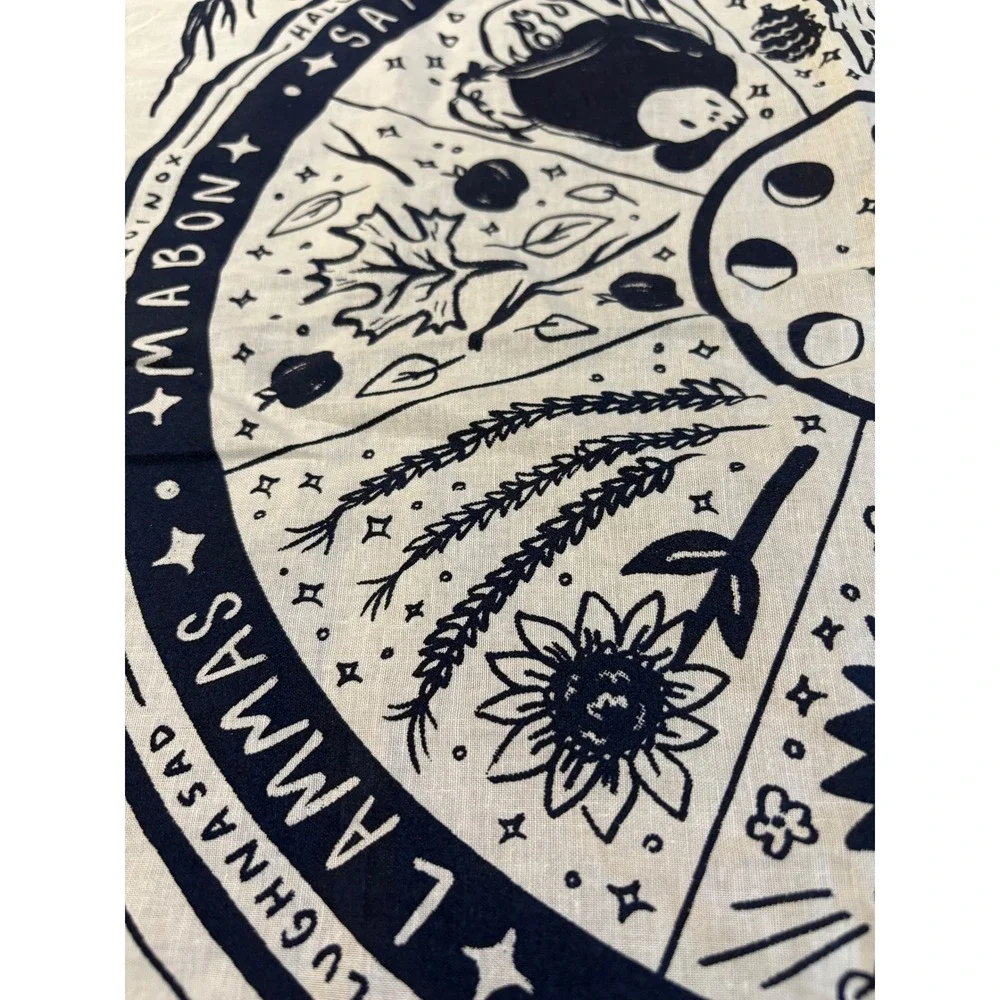 Wheel of the Year/Pagan Yule Samhain ostara Lammas Mabon bandana 22x22 vintage